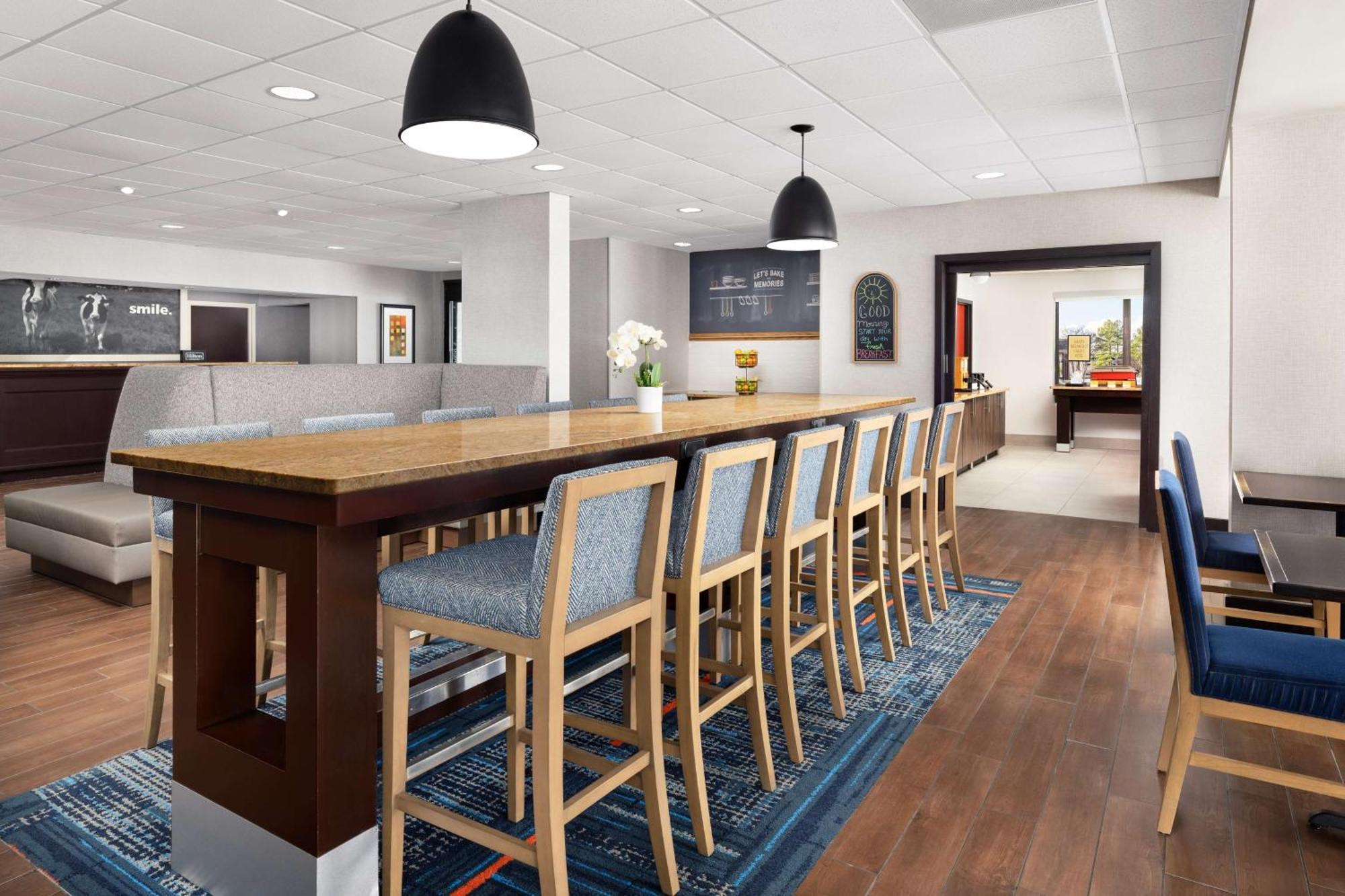 Hampton Inn Memphis-Walnut Grove/Baptist East Екстер'єр фото
